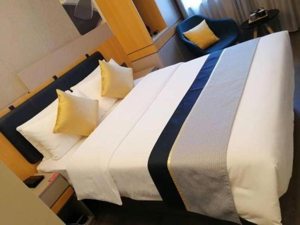 Home Inn Kunming Baita Road Esterno foto