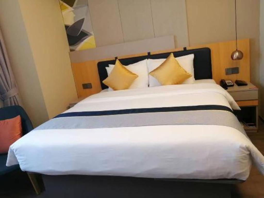 Home Inn Kunming Baita Road Esterno foto