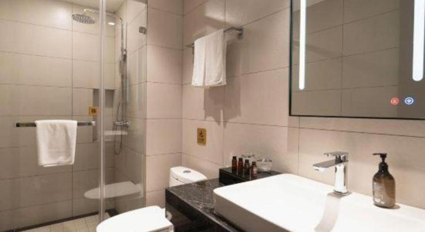 Home Inn Kunming Baita Road Esterno foto