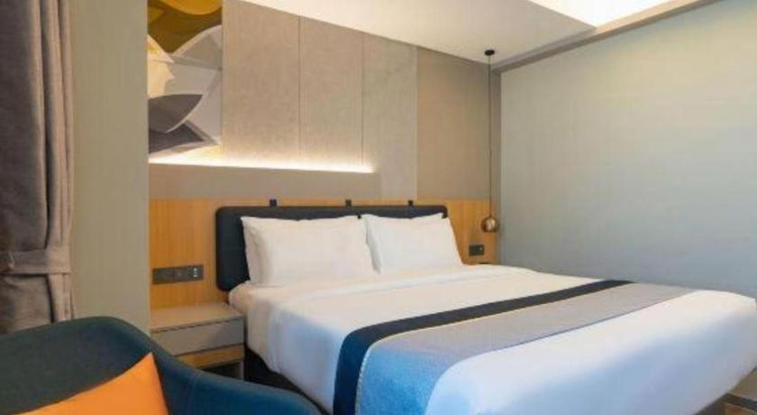 Home Inn Kunming Baita Road Esterno foto